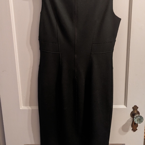 Felted wool body con dress by Elie Tahari - Picture 3 of 7